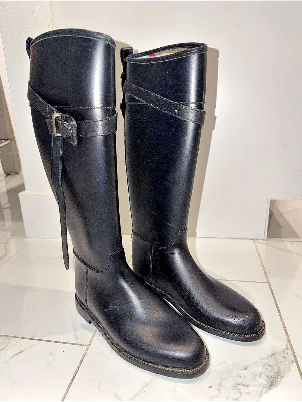 Burberry House Check Lining Tall Rain Boots Black